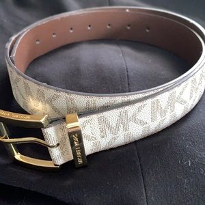 Michael Kors belt. Size Lg
